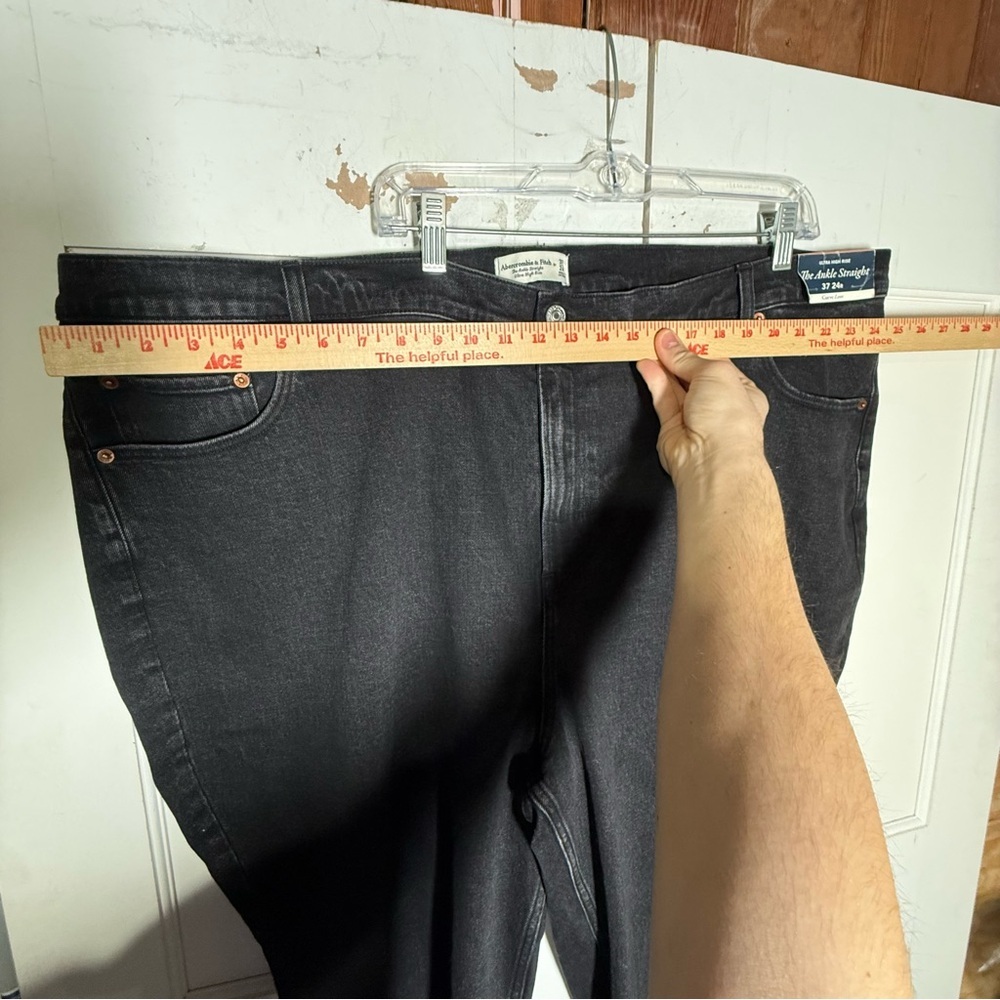 Abercrombie The Ankle Straight Jeans Black Size 37 / 24 CURVE LOVE Black NWT - Picture 3 of 8